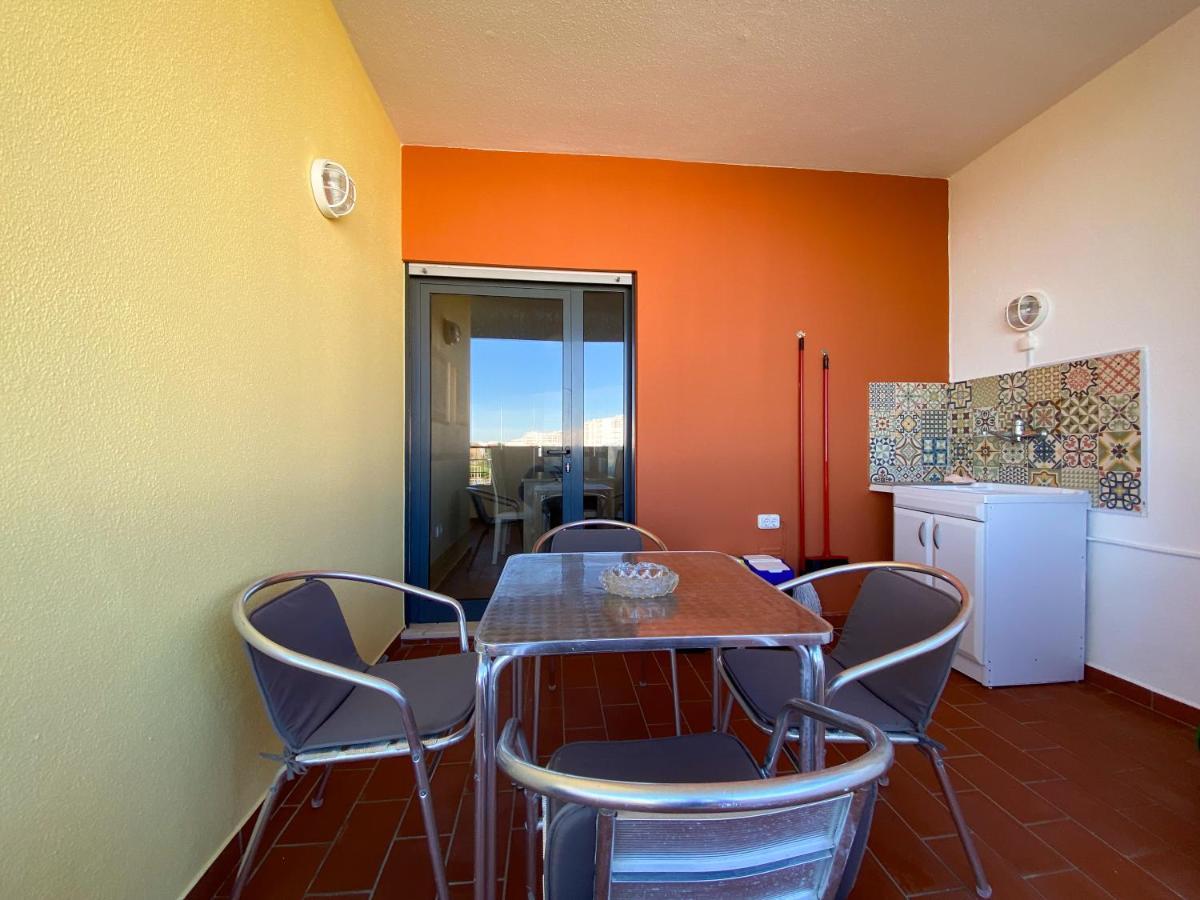 Charming With Panoramic View And Pool #1932 Lagos