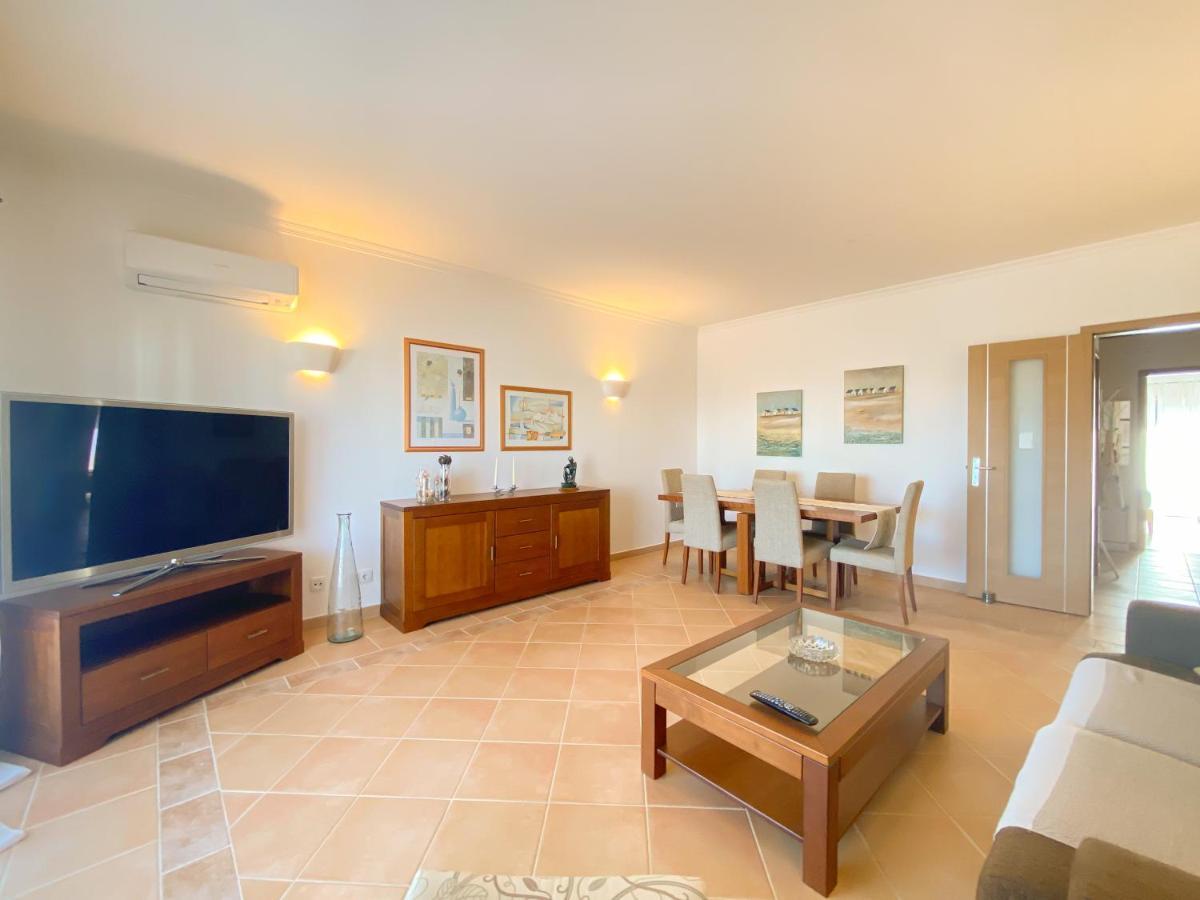 Charming With Panoramic View And Pool #1932 Appartement