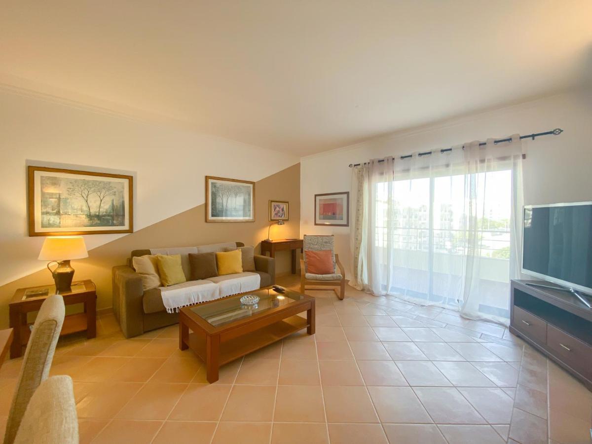 Charming With Panoramic View And Pool #1932 Lagos